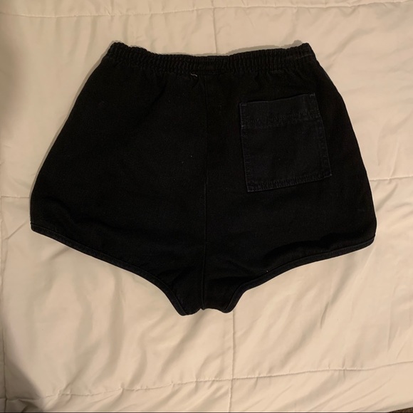 Shorts - Picture 2 of 3